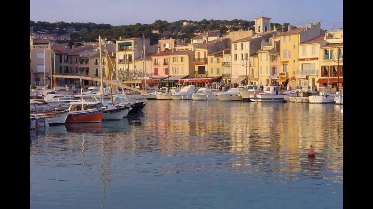 Apartment Appart Port Cassis Village Parking France